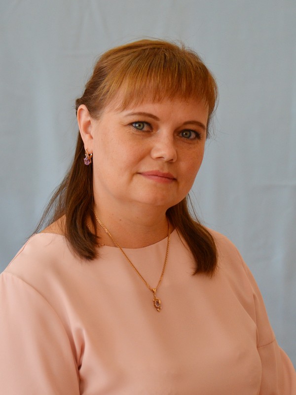 Попова Юлия Петровна.